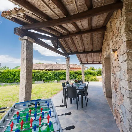 Ajo - Is Molas * Pula