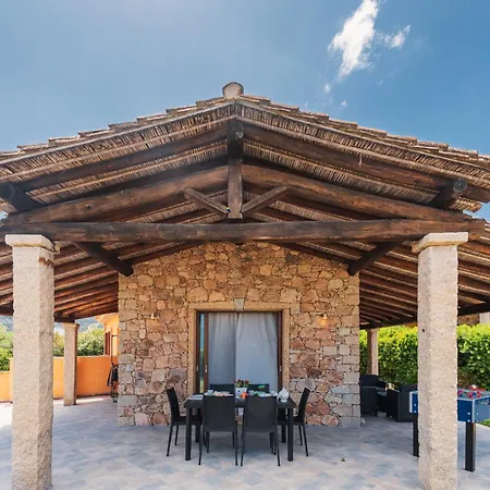 Dom wakacyjny Ajo - Is Molas Pula